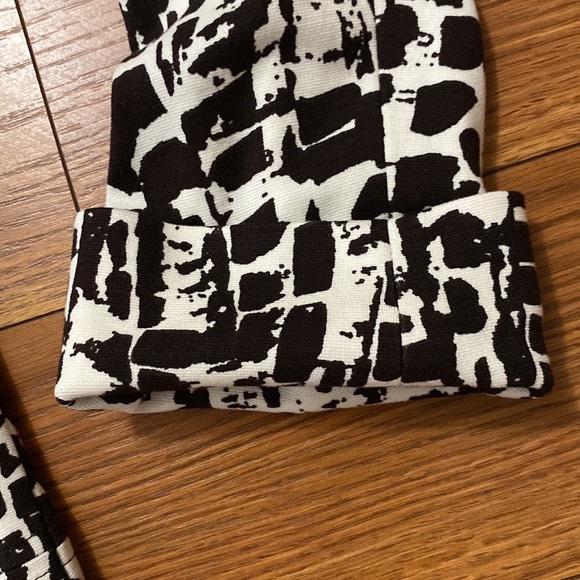 Chicos women’s rayon blend full cross zip animal print jacket black/white sz 3 - Picture 12 of 13